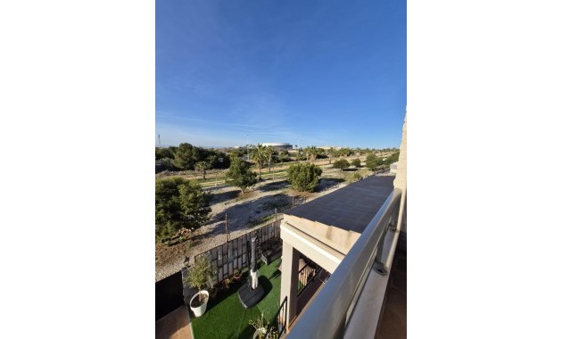 Sale - Apartment / flat -
Torrevieja - Aguas Nuevas