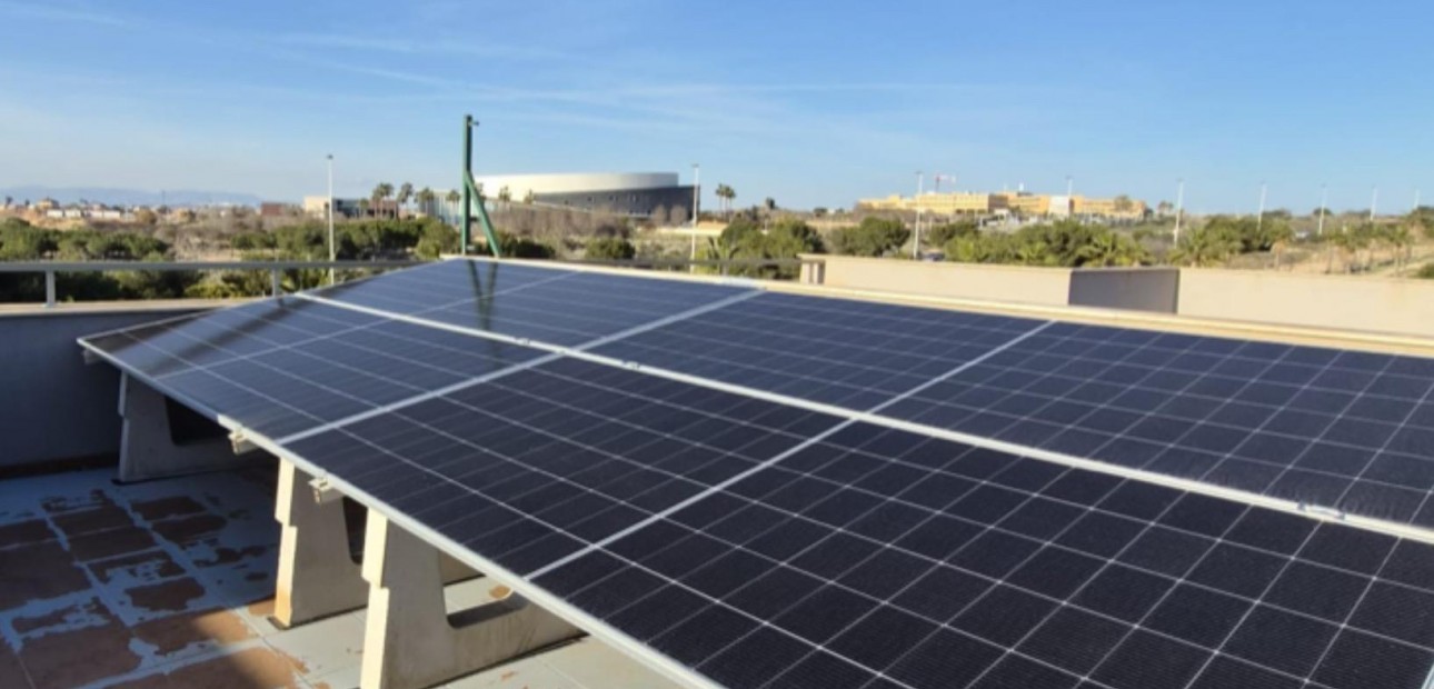 Sale - Apartment / flat -
Torrevieja - Aguas Nuevas