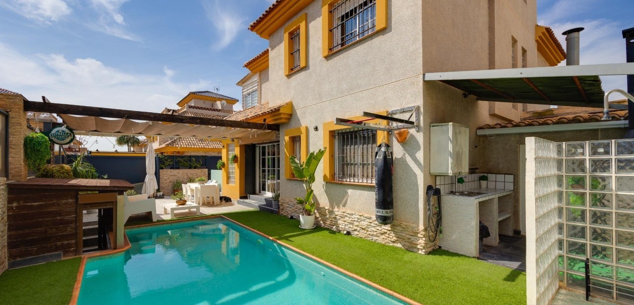 Venta - Villa -
Los Montesinos - Costa blanca sur