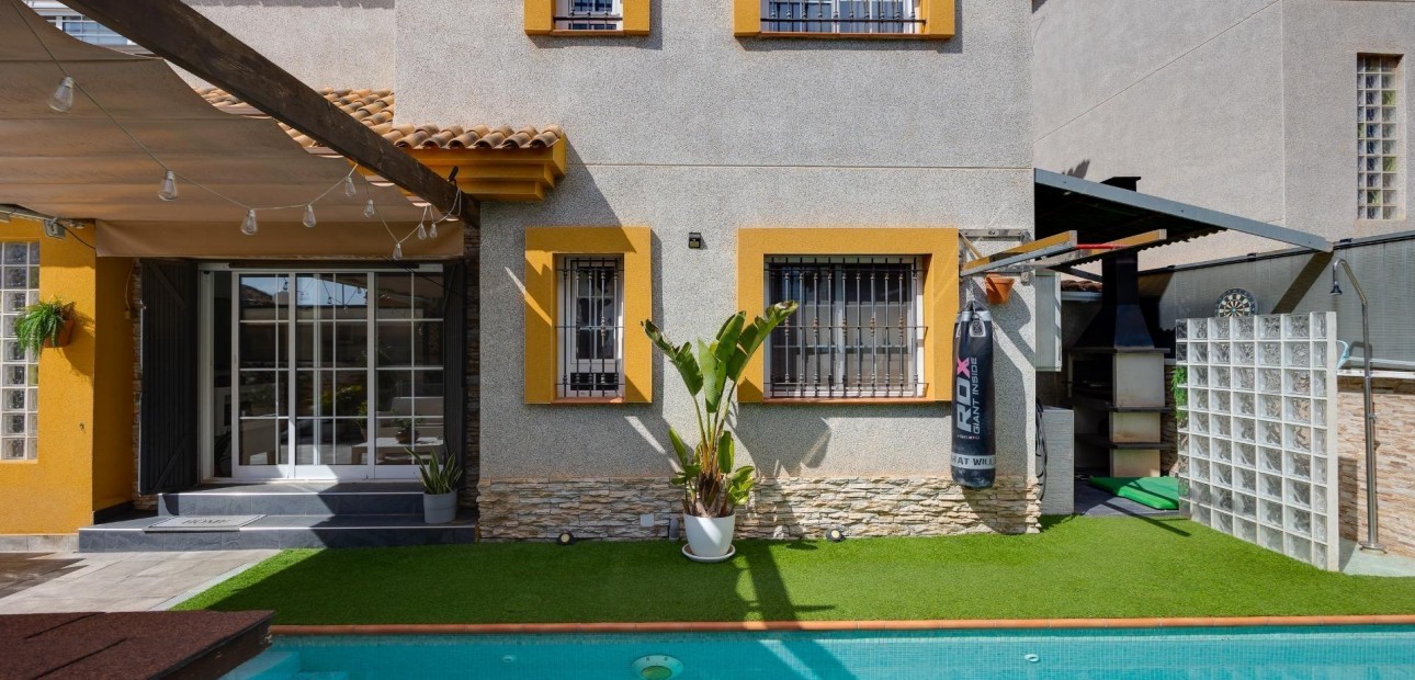 Venta - Villa -
Los Montesinos - Costa blanca sur