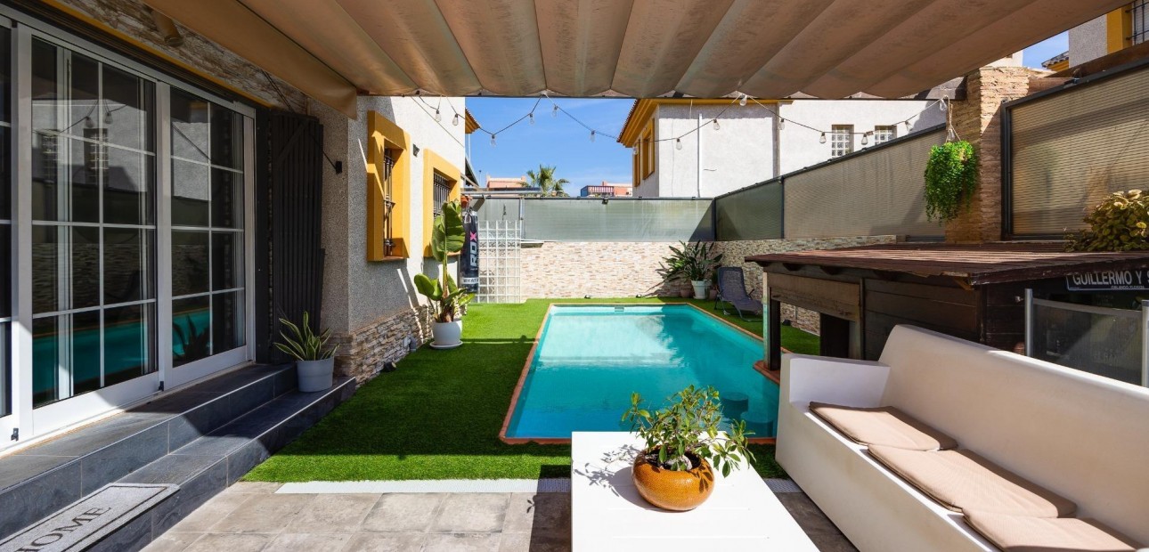 Venta - Villa -
Los Montesinos - Costa blanca sur