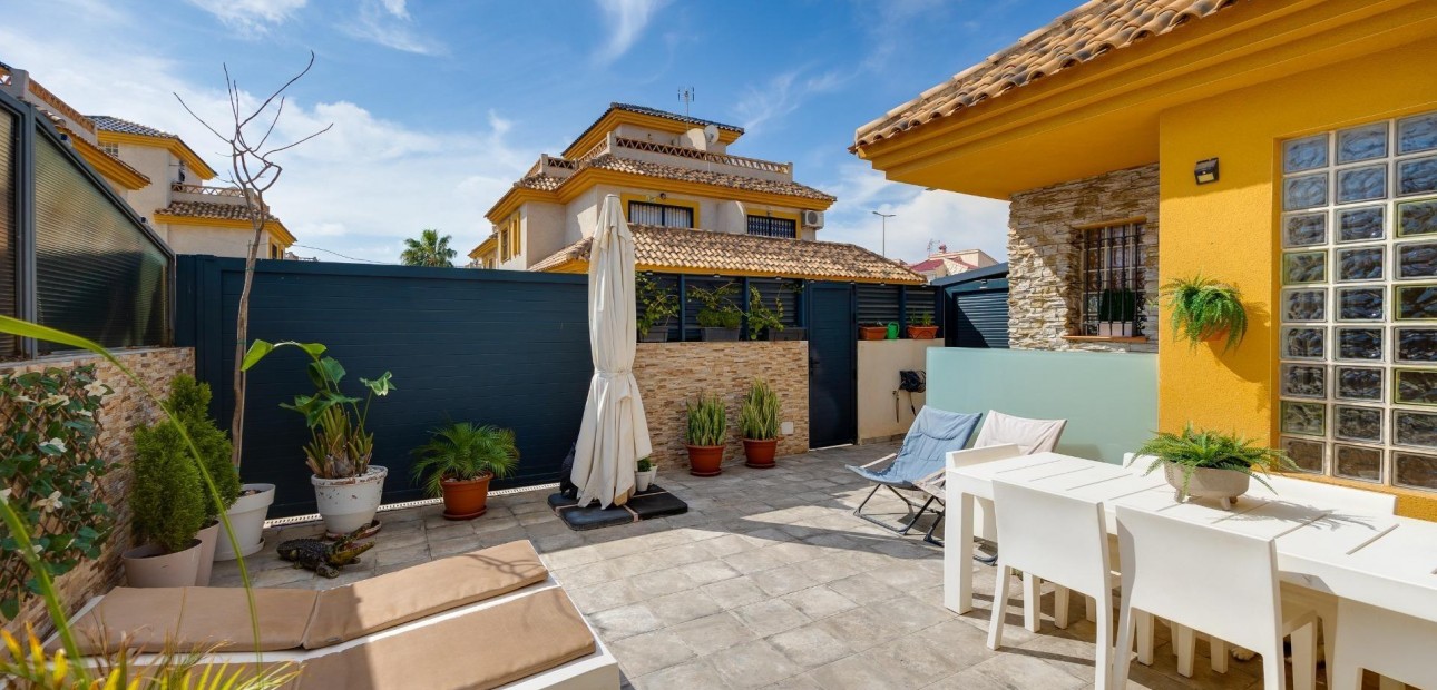 Venta - Villa -
Los Montesinos - Costa blanca sur