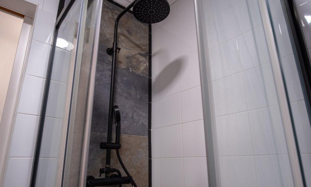 Herverkoop - Studio -
Torrevieja - Estacion de autobuses