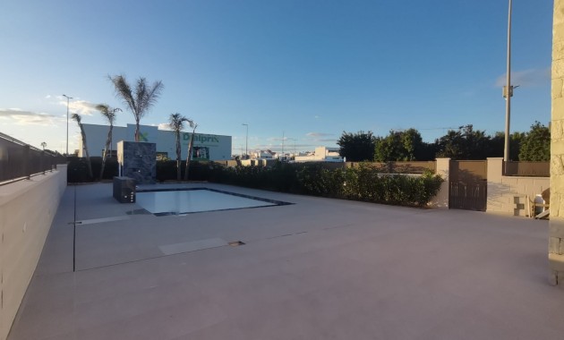 Nueva construcción  - Laguna Azul Villa -
Los Montesinos - La herrada