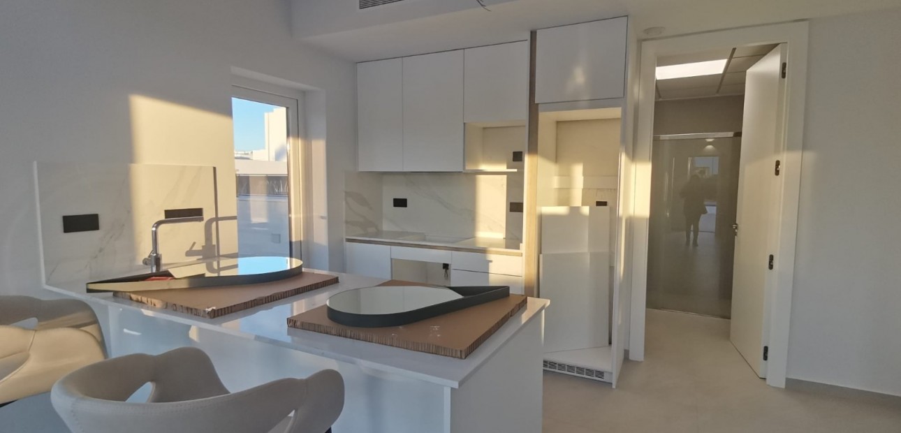 Nueva construcción  - Laguna Azul Villa -
Los Montesinos - La herrada