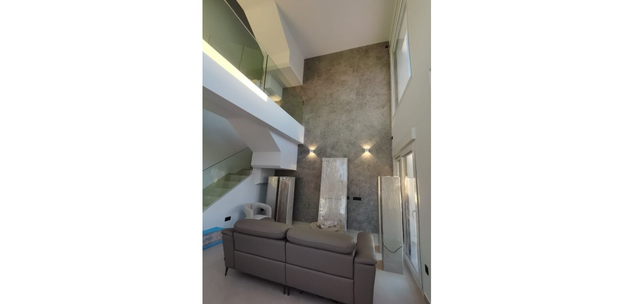 Nueva construcción  - Laguna Azul Villa -
Los Montesinos - La herrada