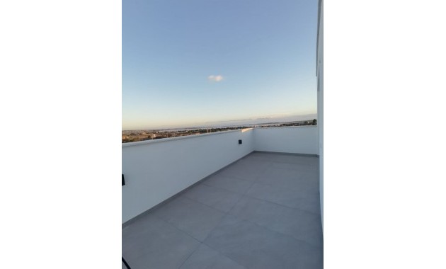 Nueva construcción  - Laguna Azul Villa -
Los Montesinos - La herrada