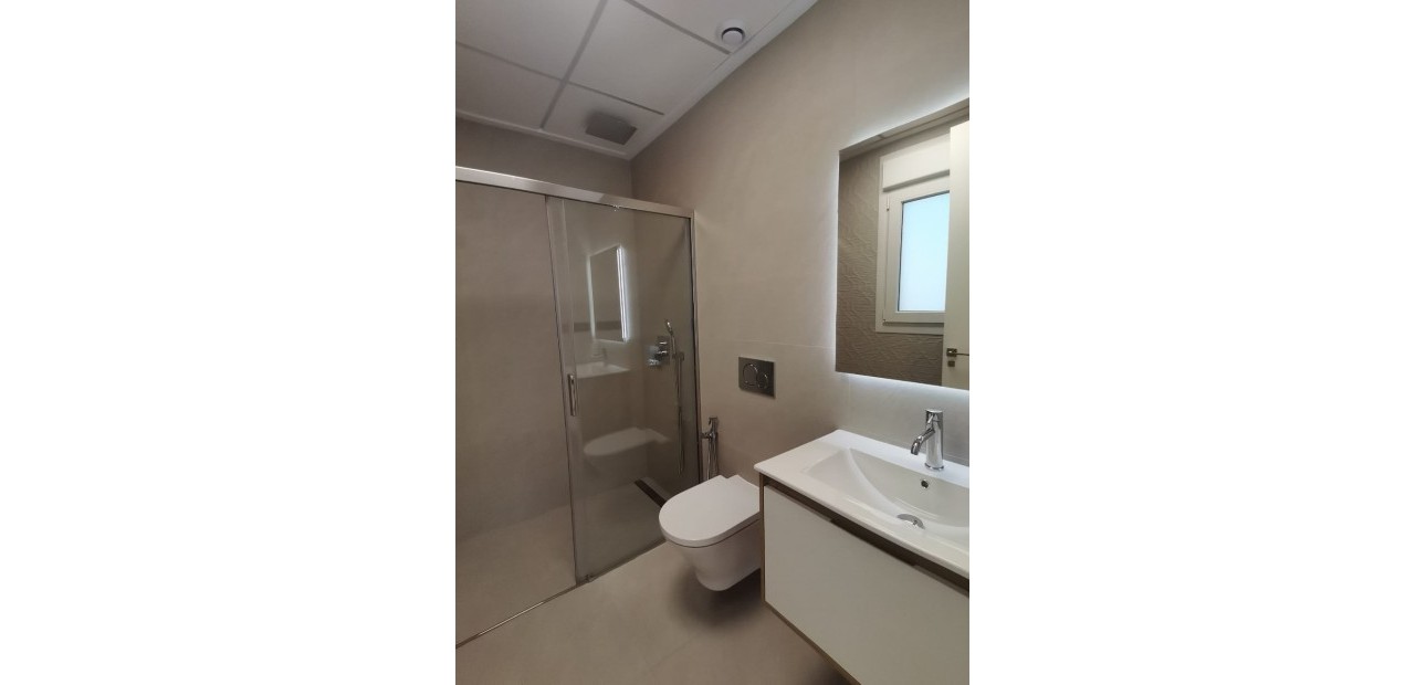 Nueva construcción  - Laguna Azul Villa -
Los Montesinos - La herrada