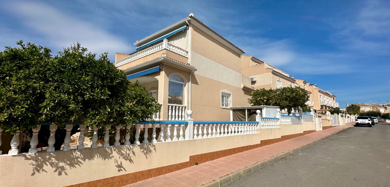 Venta - Town house -
Ciudad Quesada - Doña Pepa