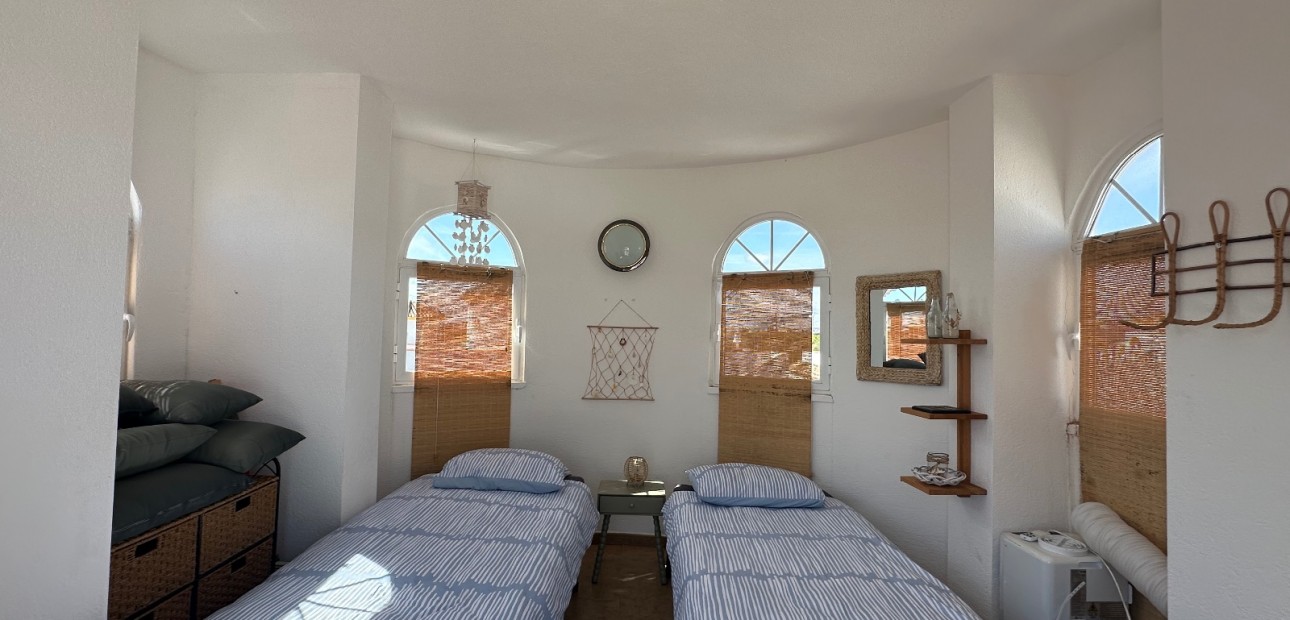 Venta - Villa -
Guardamar del Segura - El Raso