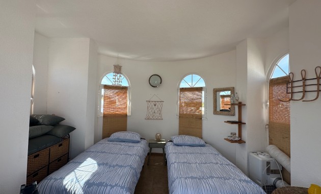 Venta - Villa -
Guardamar del Segura - El Raso