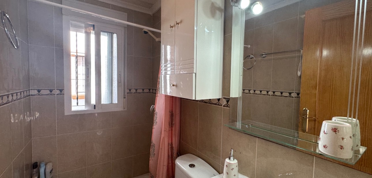 Venta - Villa -
Guardamar del Segura - El Raso