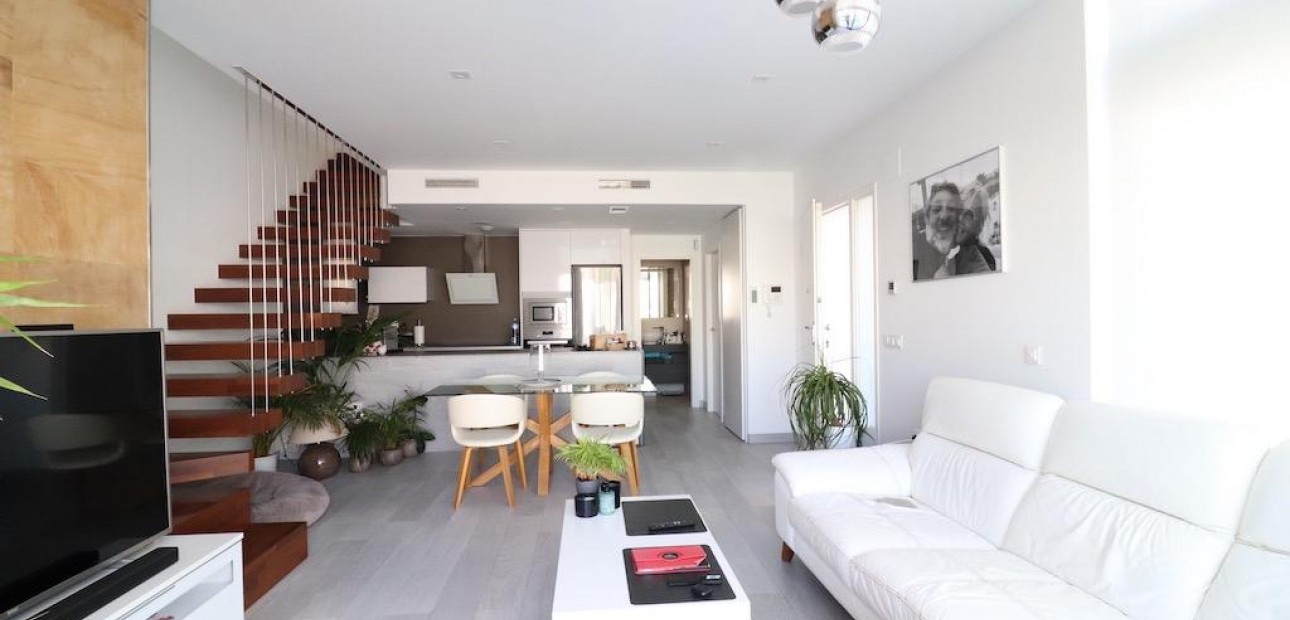 Venta - Villa -
Orihuela Costa - Lomas de Cabo Roig