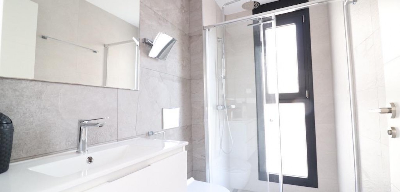 Venta - Villa -
Orihuela Costa - Lomas de Cabo Roig