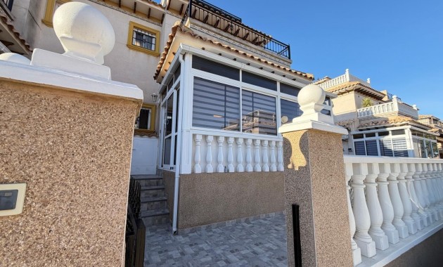 Venta - Terraced house -
Orihuela Costa - Las Filipinas