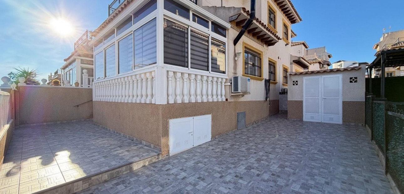 Venta - Terraced house -
Orihuela Costa - Las Filipinas