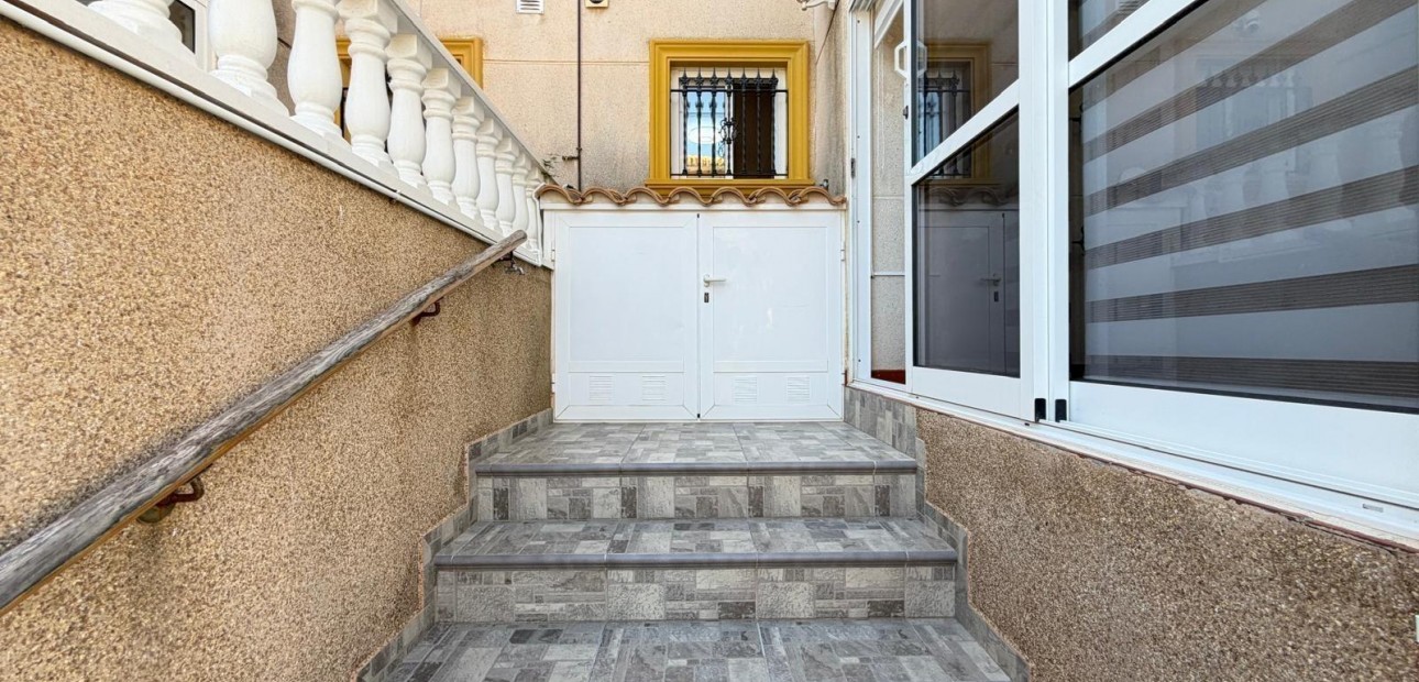 Venta - Terraced house -
Orihuela Costa - Las Filipinas