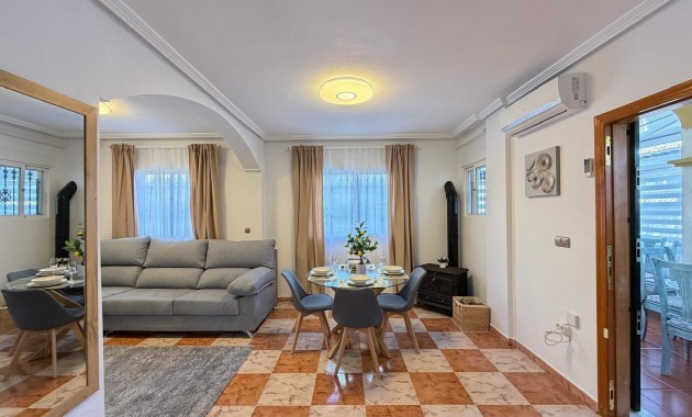 Venta - Terraced house -
Orihuela Costa - Las Filipinas