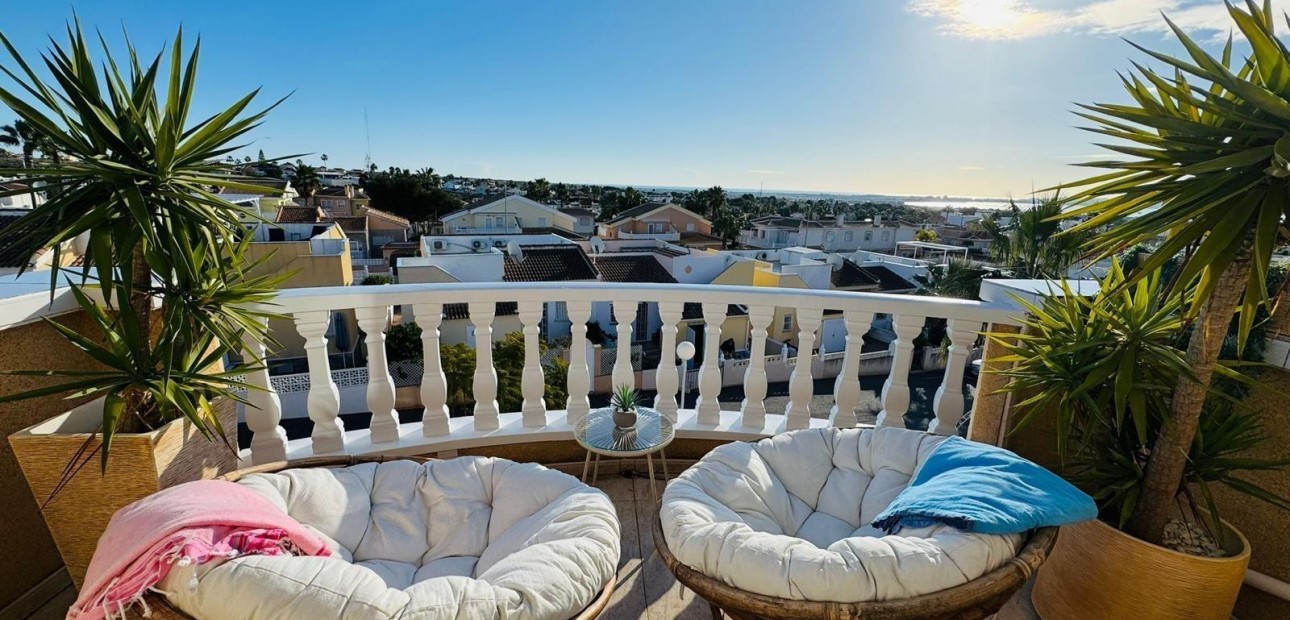 Venta - Terraced house -
Rojales - Centro de la Ciudad Quesada