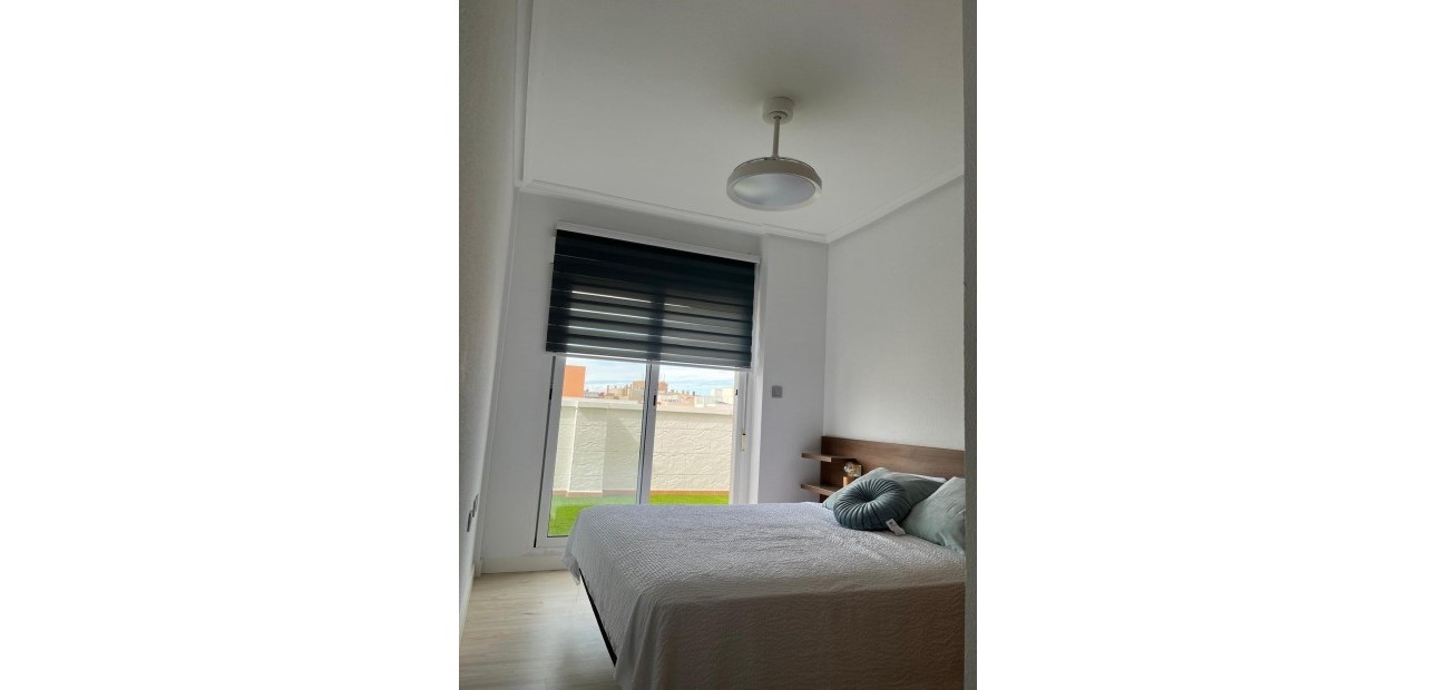 Venta - Ático -
Torrevieja - La Mata pueblo