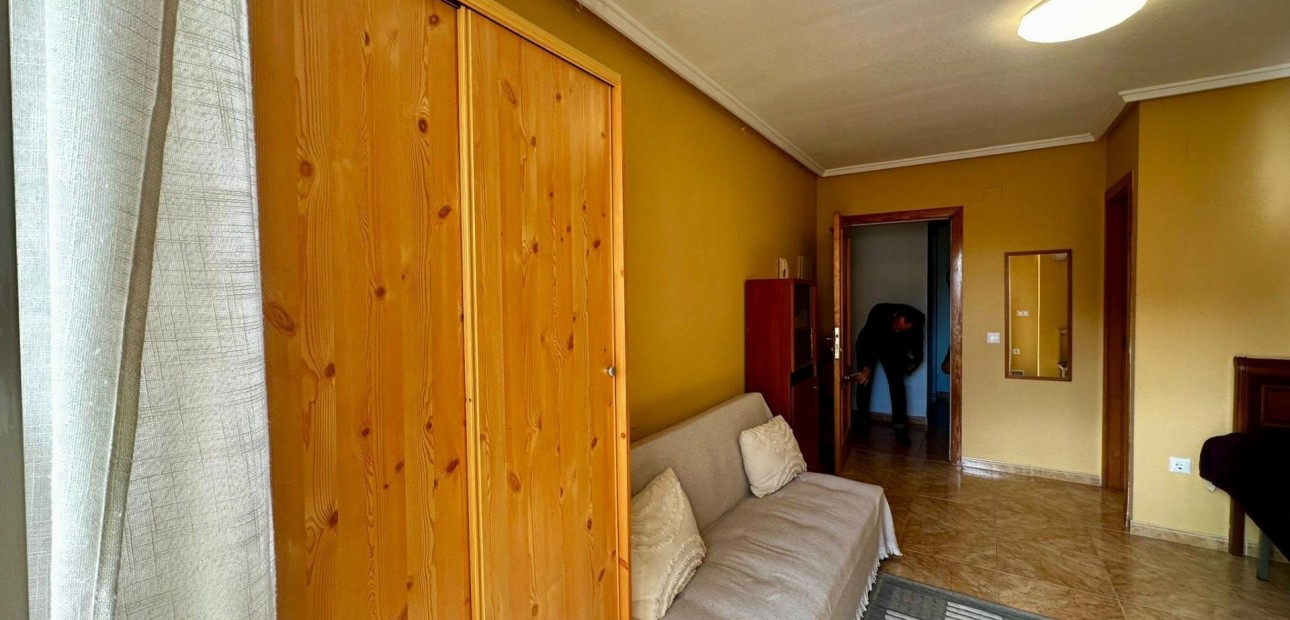 Herverkoop - Appartement / flat -
Torrevieja - Centro