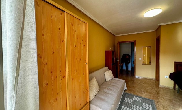 Herverkoop - Appartement / flat -
Torrevieja - Centro