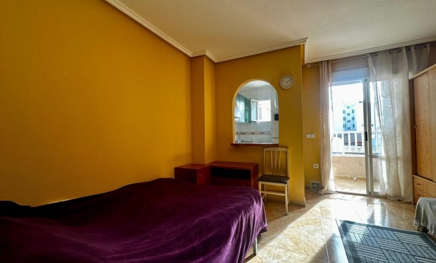 Herverkoop - Appartement / flat -
Torrevieja - Centro