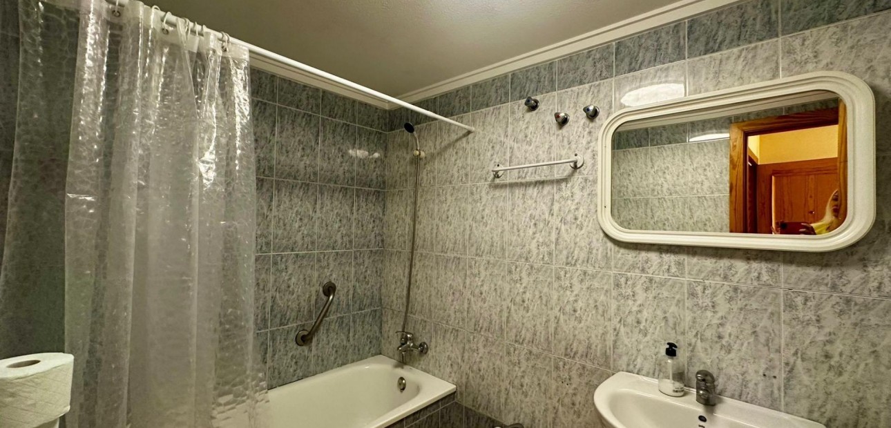 Herverkoop - Appartement / flat -
Torrevieja - Centro