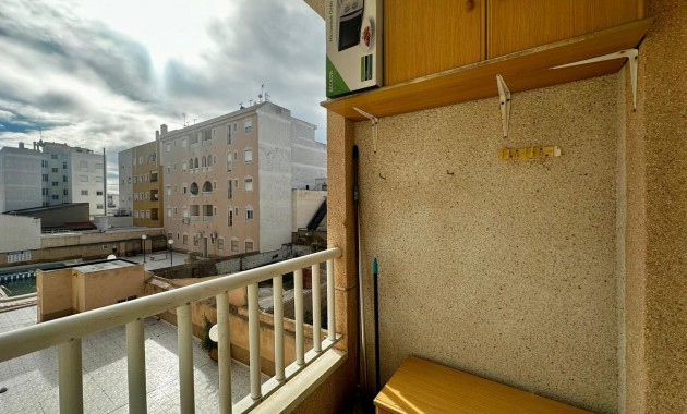 Herverkoop - Appartement / flat -
Torrevieja - Centro