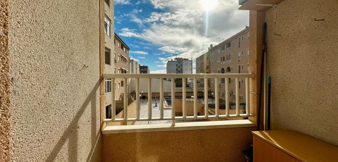 Herverkoop - Appartement / flat -
Torrevieja - Centro