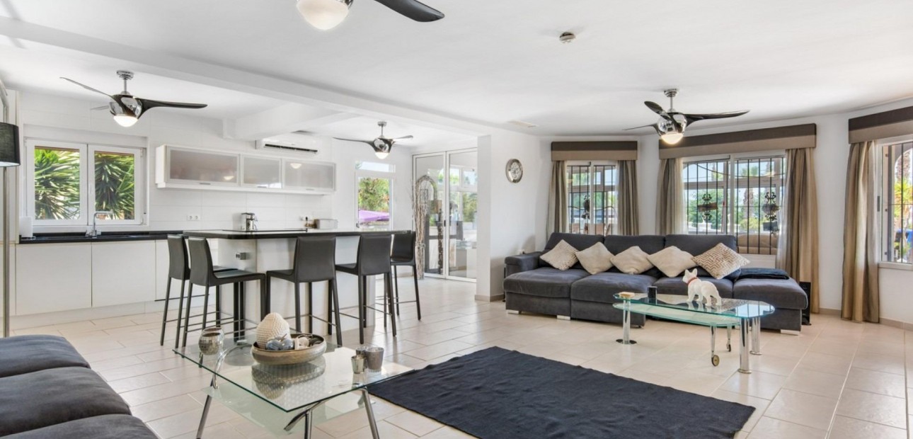 Venta - Country House -
Catral - Comunidad valenciana