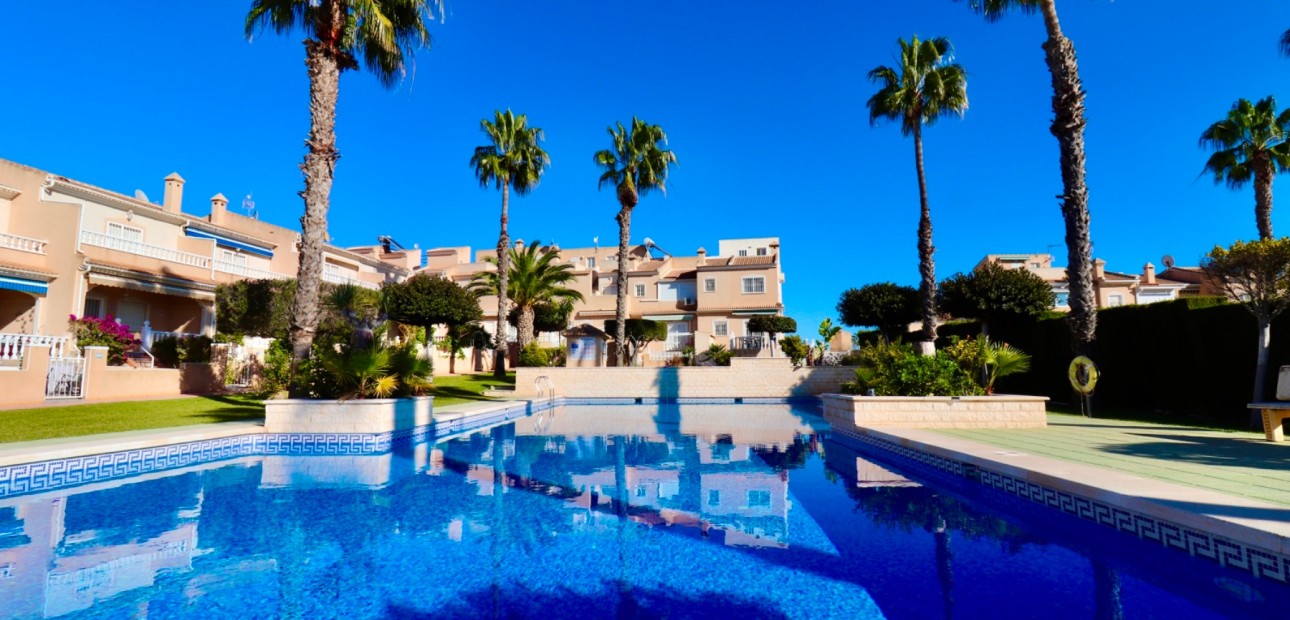 Venta - Town house -
Ciudad Quesada - Doña Pepa