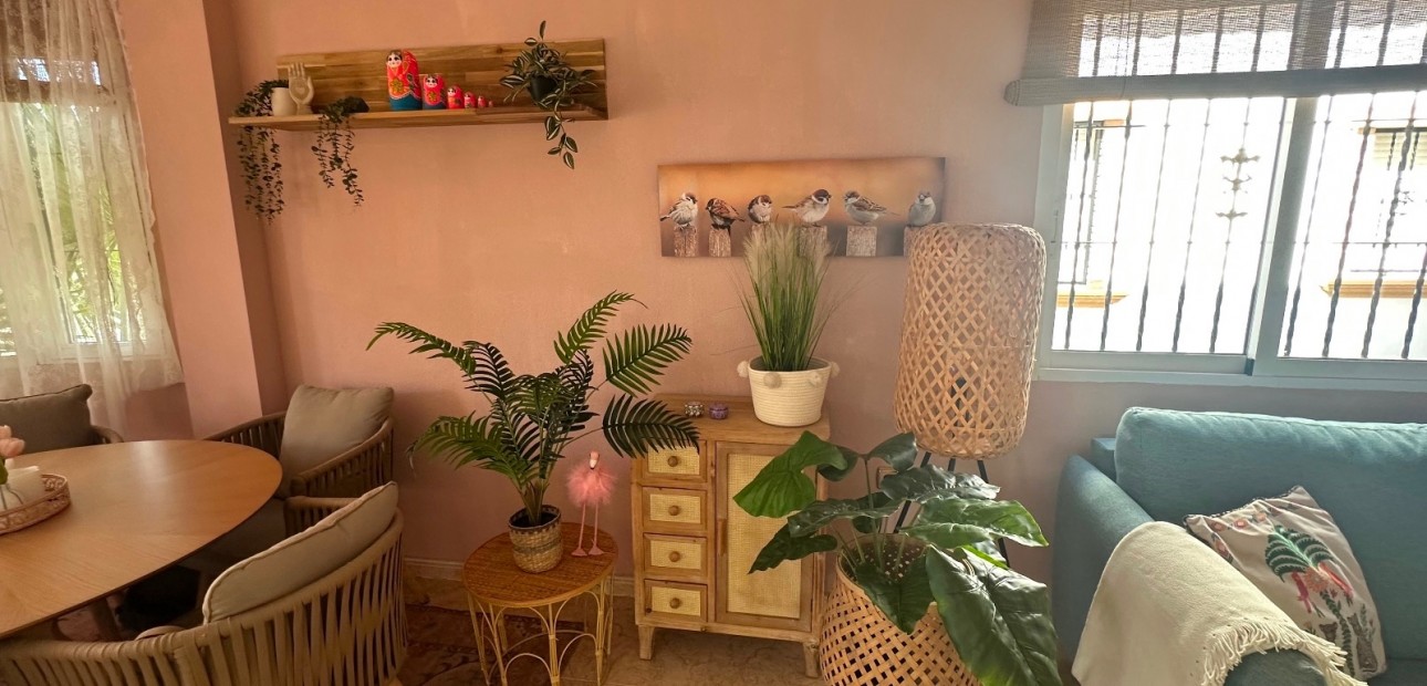 Venta - Villa -
Guardamar del Segura - El Raso