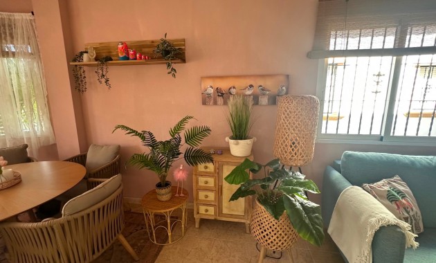 Venta - Villa -
Guardamar del Segura - El Raso