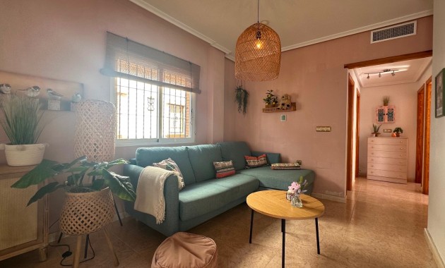 Venta - Villa -
Guardamar del Segura - El Raso