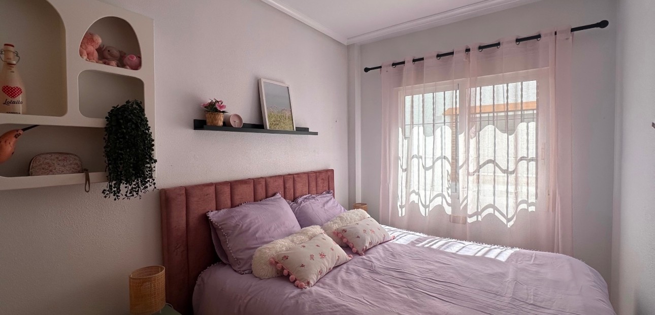 Venta - Villa -
Guardamar del Segura - El Raso