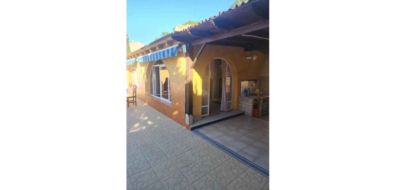 Venta - Villa -
Orihuela Costa - Los Almendros-La Florida