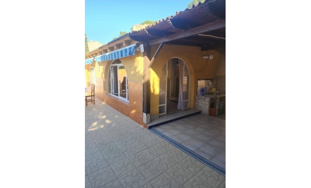 Venta - Villa -
Orihuela Costa - Los Almendros-La Florida