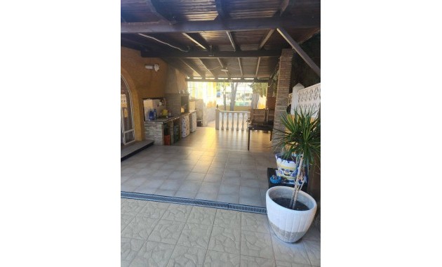 Venta - Villa -
Orihuela Costa - Los Almendros-La Florida