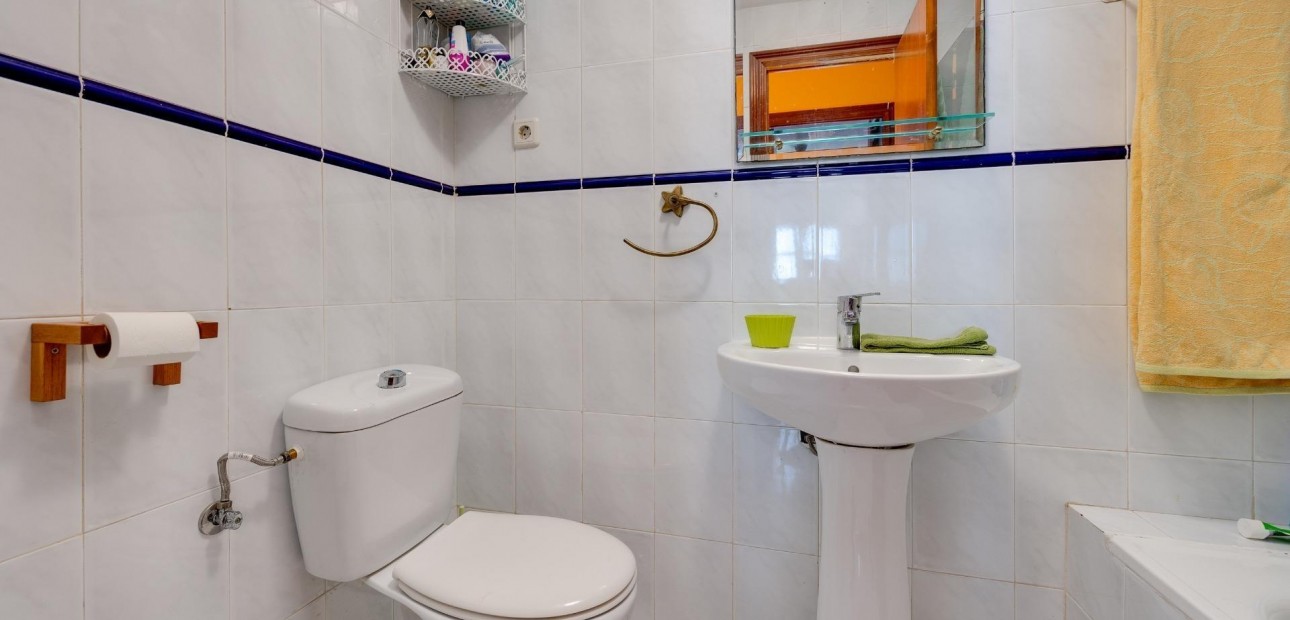 Venta - Bungalow -
Orihuela - Desamparados-Hurchillo-Torremendo