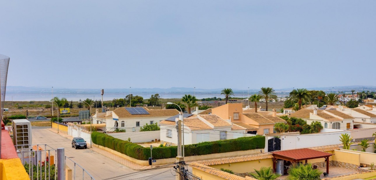 Venta - Bungalow -
Orihuela - Desamparados-Hurchillo-Torremendo