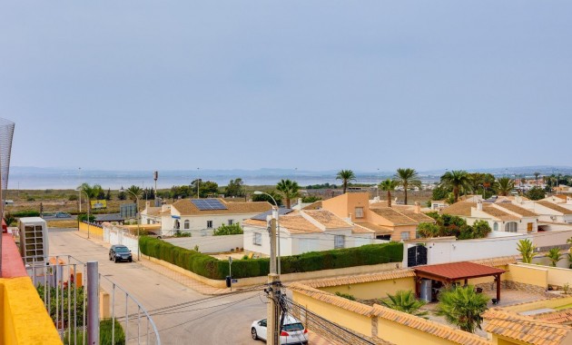 Venta - Bungalow -
Orihuela - Desamparados-Hurchillo-Torremendo