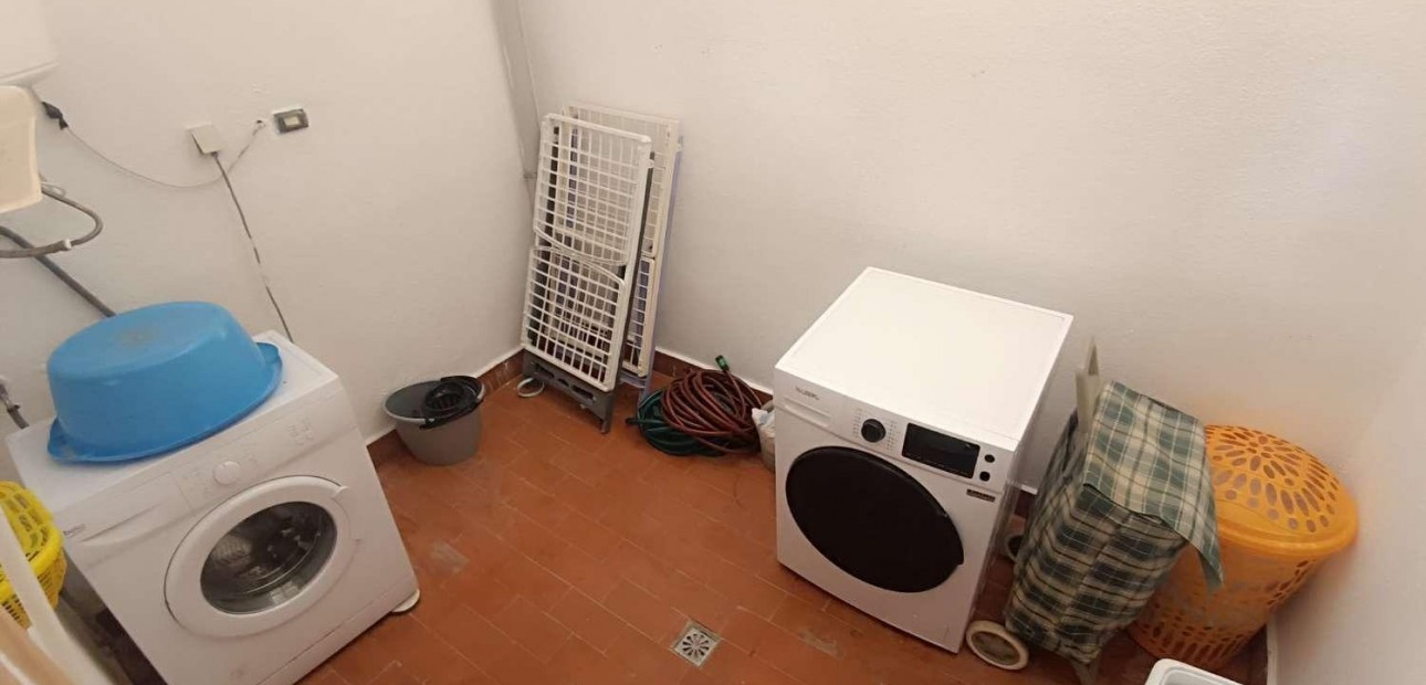 Herverkoop - Bungalow -
Torrevieja - El limonar