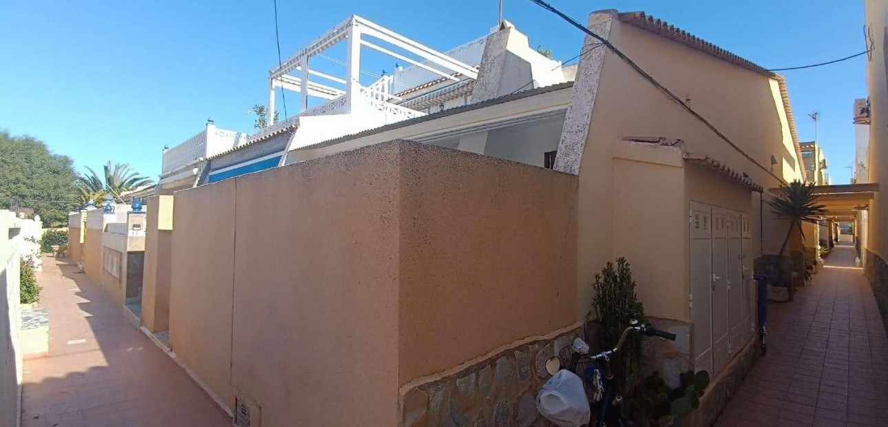 Herverkoop - Bungalow -
Torrevieja - El limonar