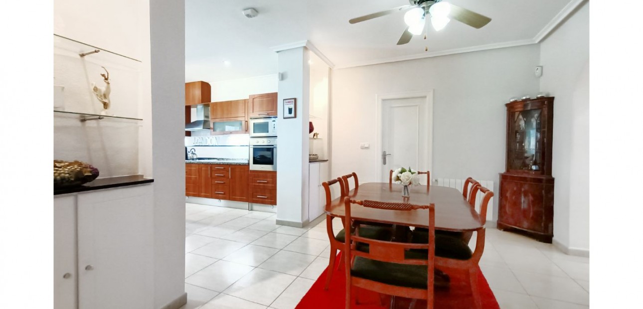 Herverkoop - Detached Villa -
Gea Y Truyols