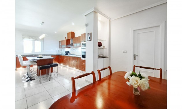 Herverkoop - Detached Villa -
Gea Y Truyols