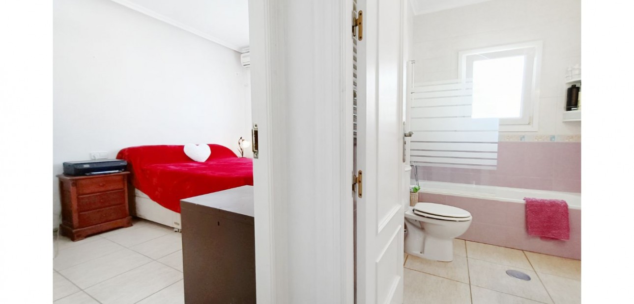 Herverkoop - Detached Villa -
Gea Y Truyols