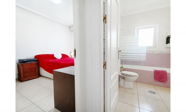 Herverkoop - Detached Villa -
Gea Y Truyols