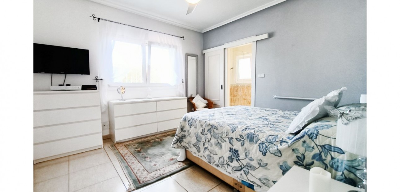 Herverkoop - Detached Villa -
Gea Y Truyols