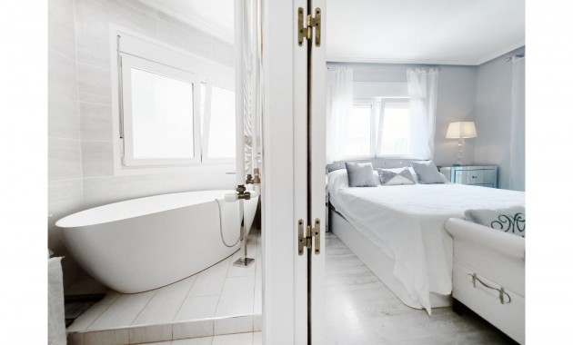 Herverkoop - Detached Villa -
Gea Y Truyols